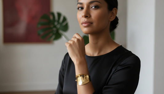 The Art of the Impression: A Buying Guide to Statement Jewelry for Women in 2026